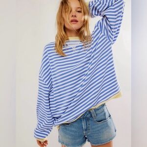 We The Free Women’s Classic Crewneck